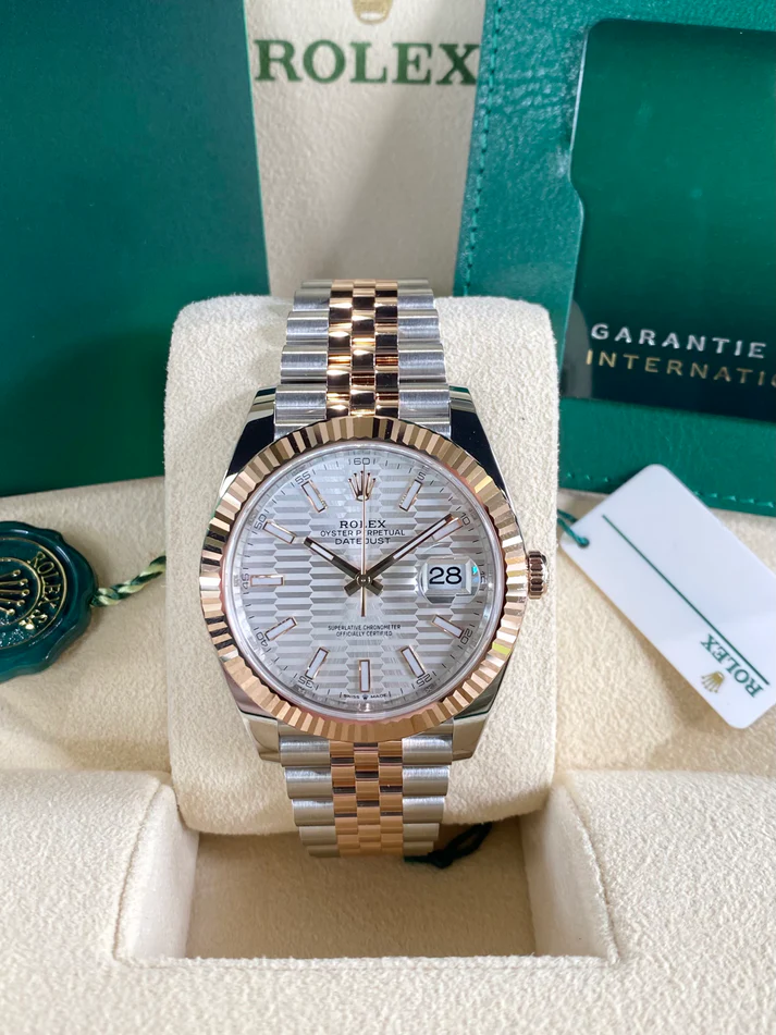 RLX Datejust 41mm 126331 Silver Fluted Motif Dial Two Tone Stainless Steel & 18K Rose Gold Jubilee Bracelet Men's Watch