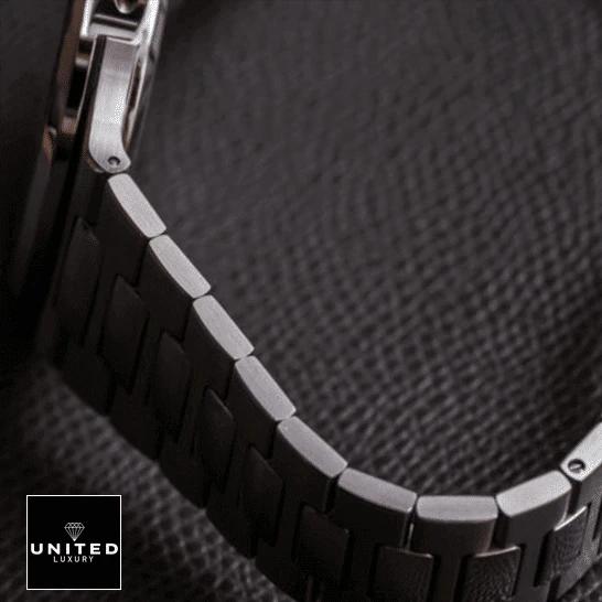 Patek 5711 Replica 9 Patek-Philippe-5711-1A-010-replica-bracelet