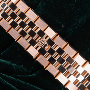 Rolex Oyster Perpetual Land-Dweller 127285 36MM Replica